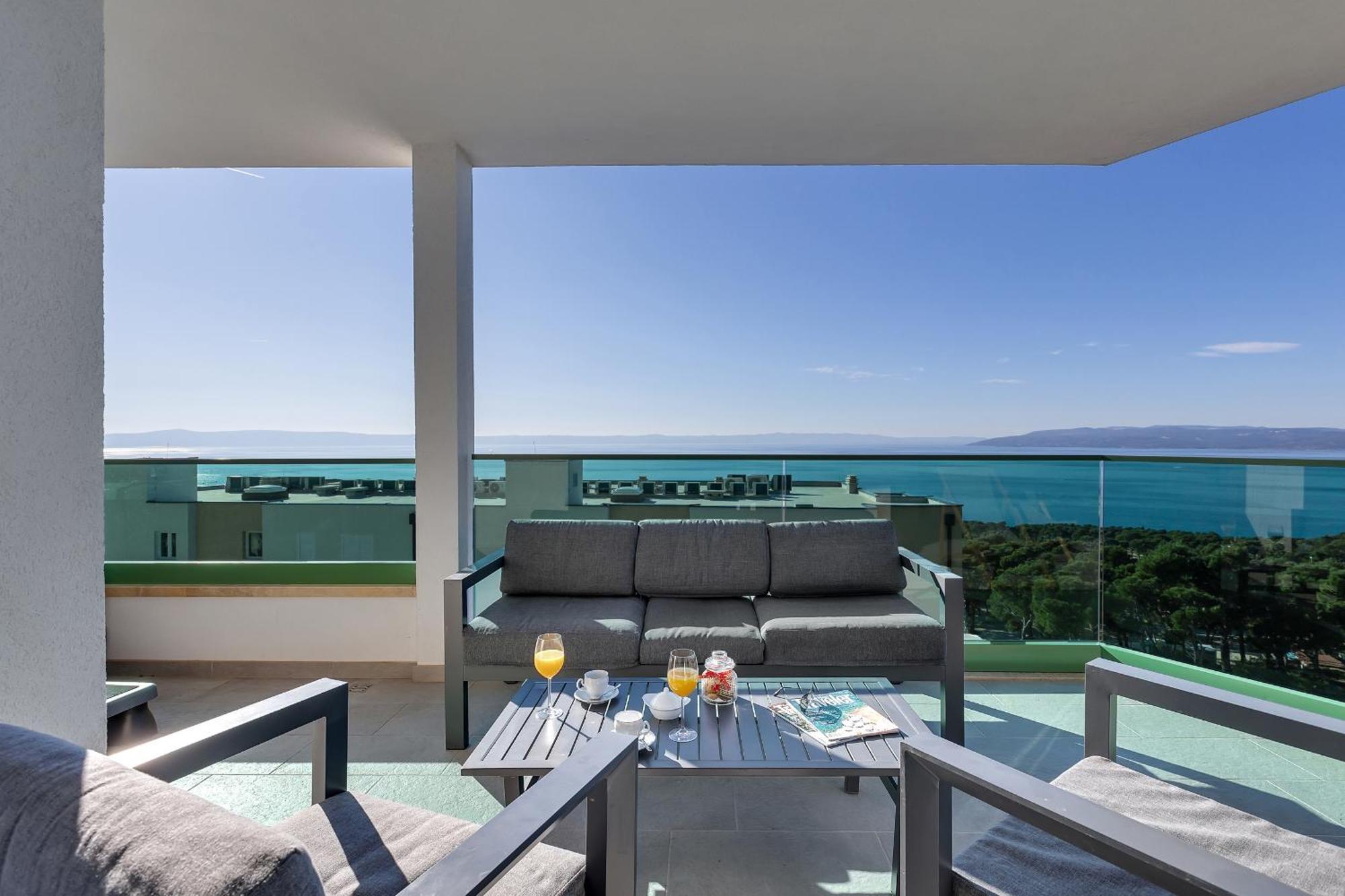 Апартаменти Exclusive Penthouse Big Blue With Private Jacuzzi Макарська Екстер'єр фото