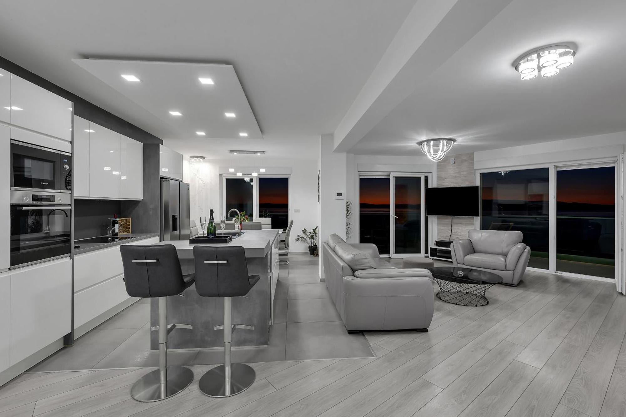 Апартаменти Exclusive Penthouse Big Blue With Private Jacuzzi Макарська Екстер'єр фото