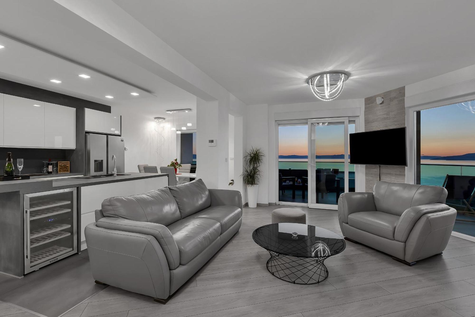 Апартаменти Exclusive Penthouse Big Blue With Private Jacuzzi Макарська Екстер'єр фото