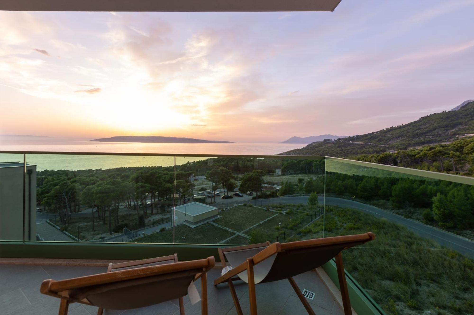 Апартаменти Exclusive Penthouse Big Blue With Private Jacuzzi Макарська Екстер'єр фото
